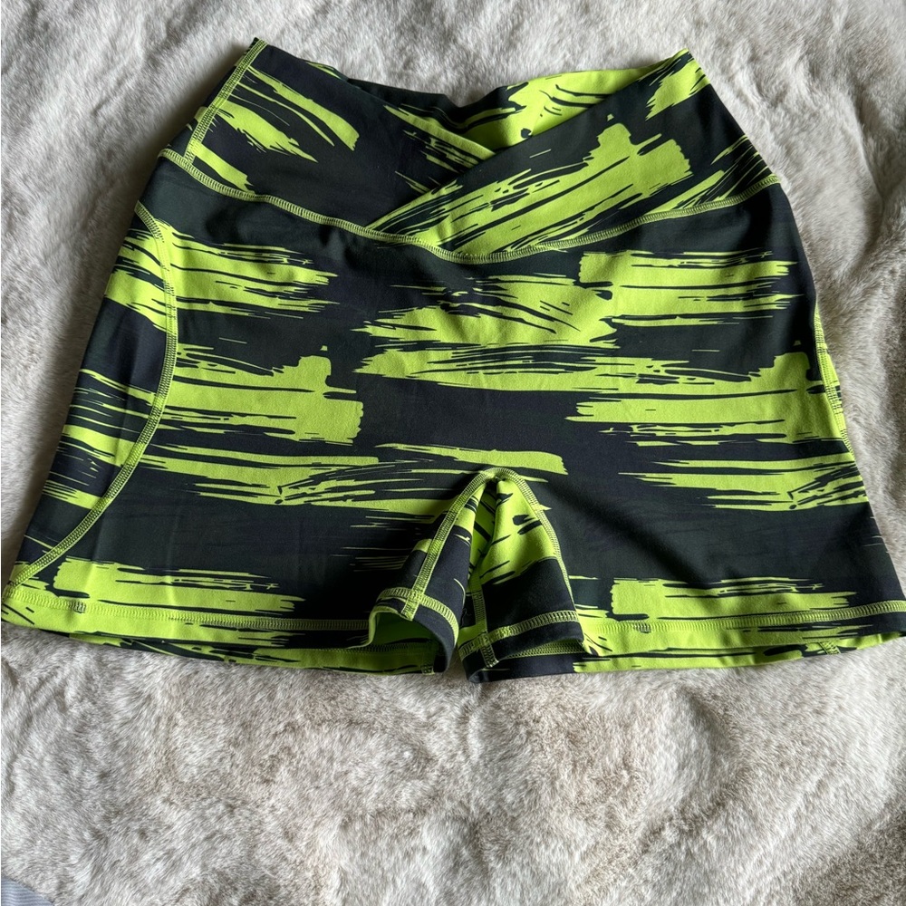 Alphalete shorts